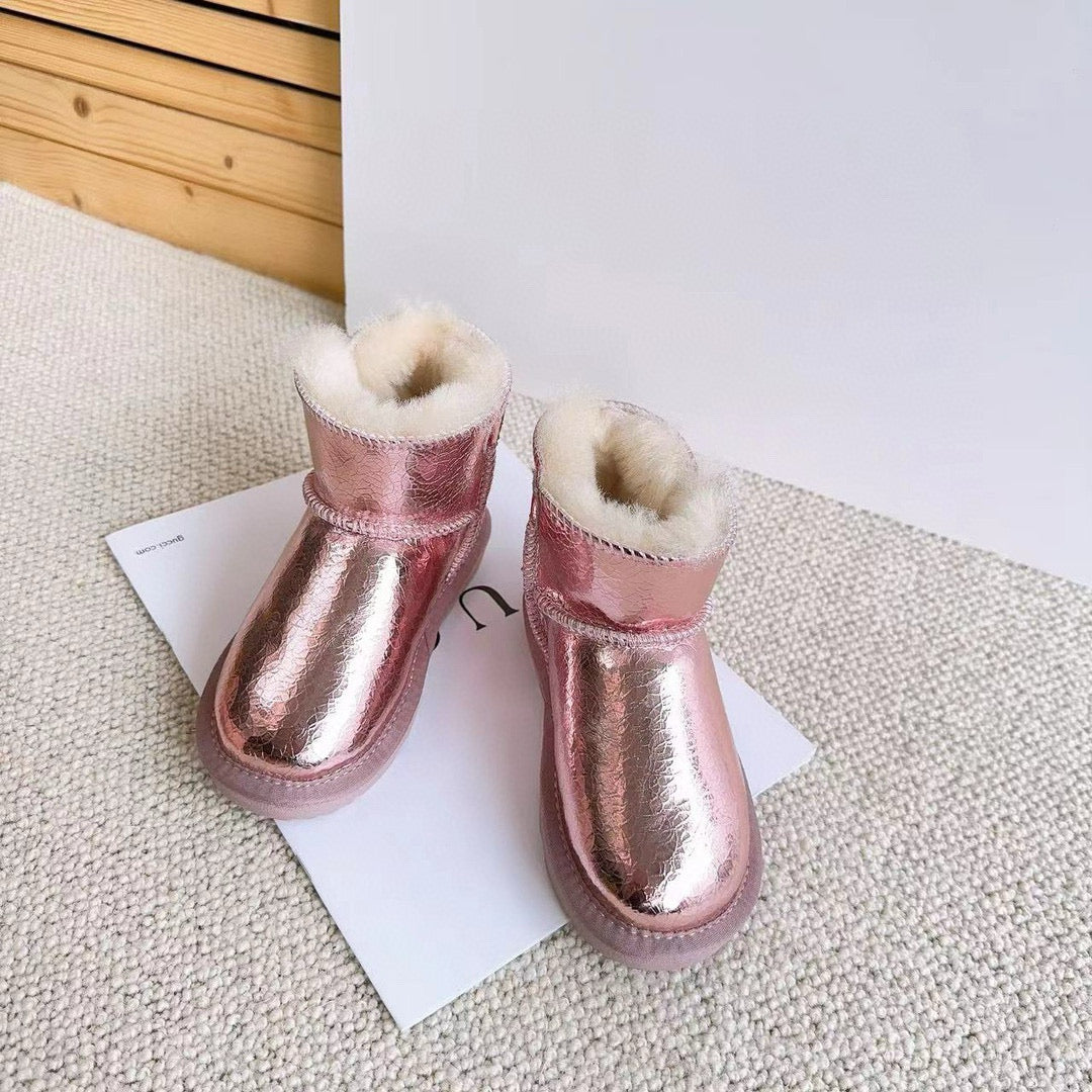 UGG