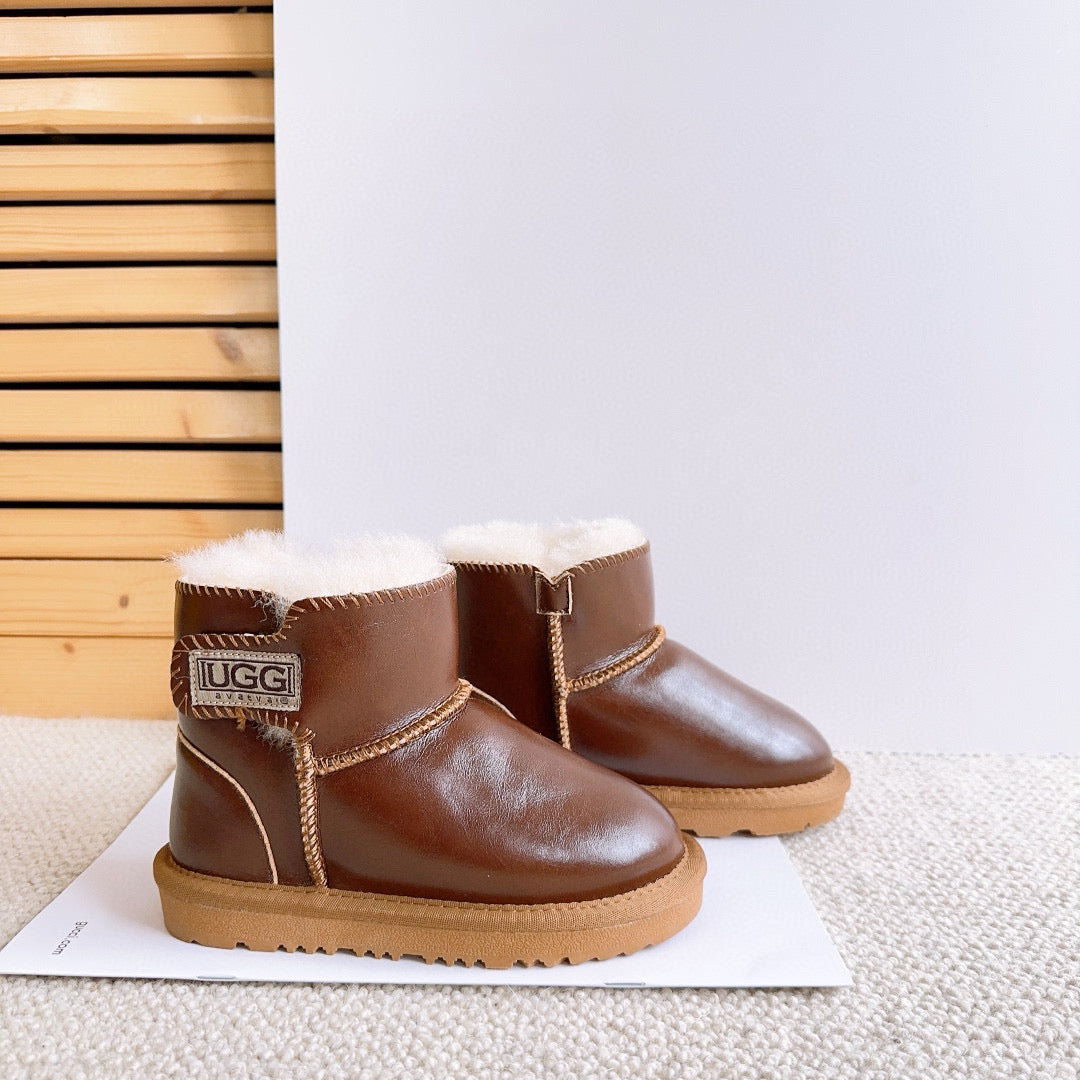 UGG