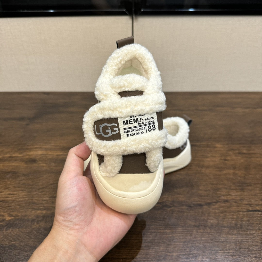 UGG