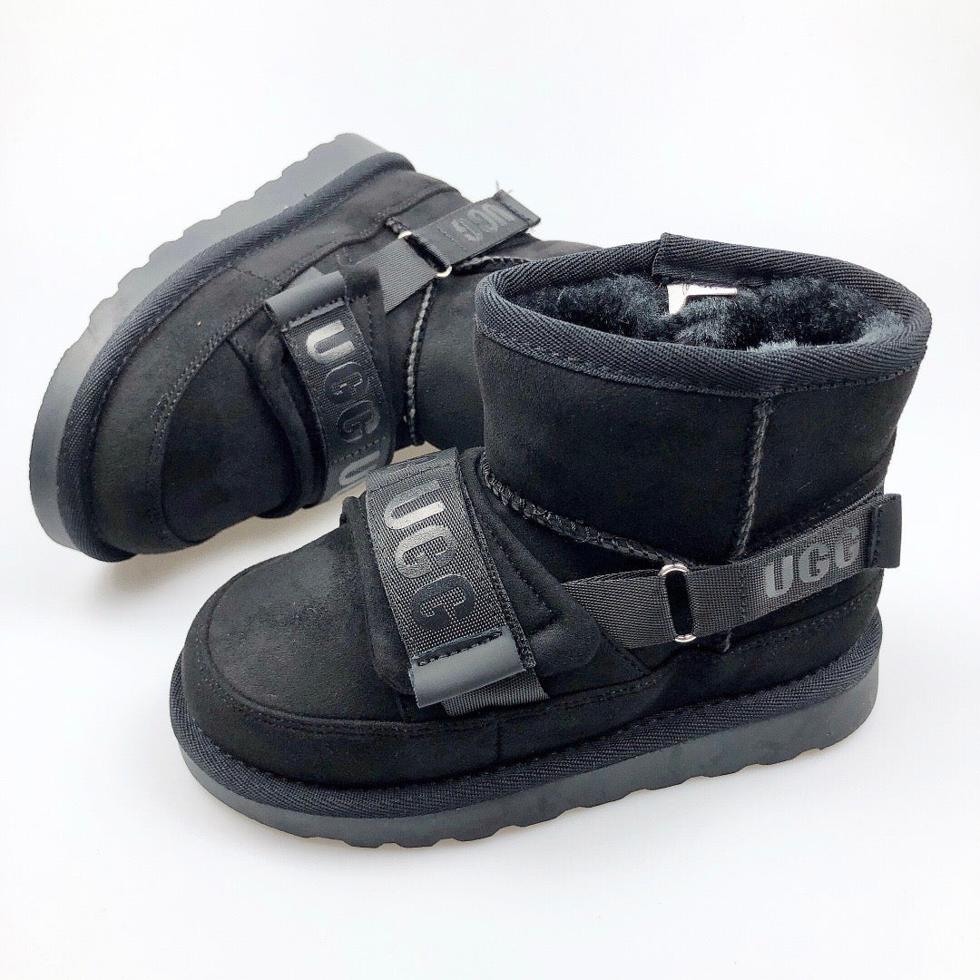 UGG