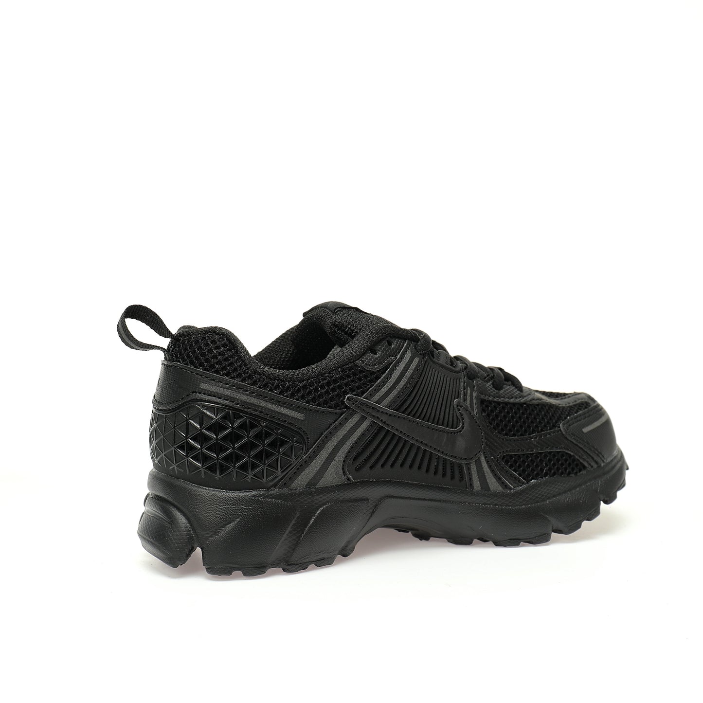 NIKE Vomero 5