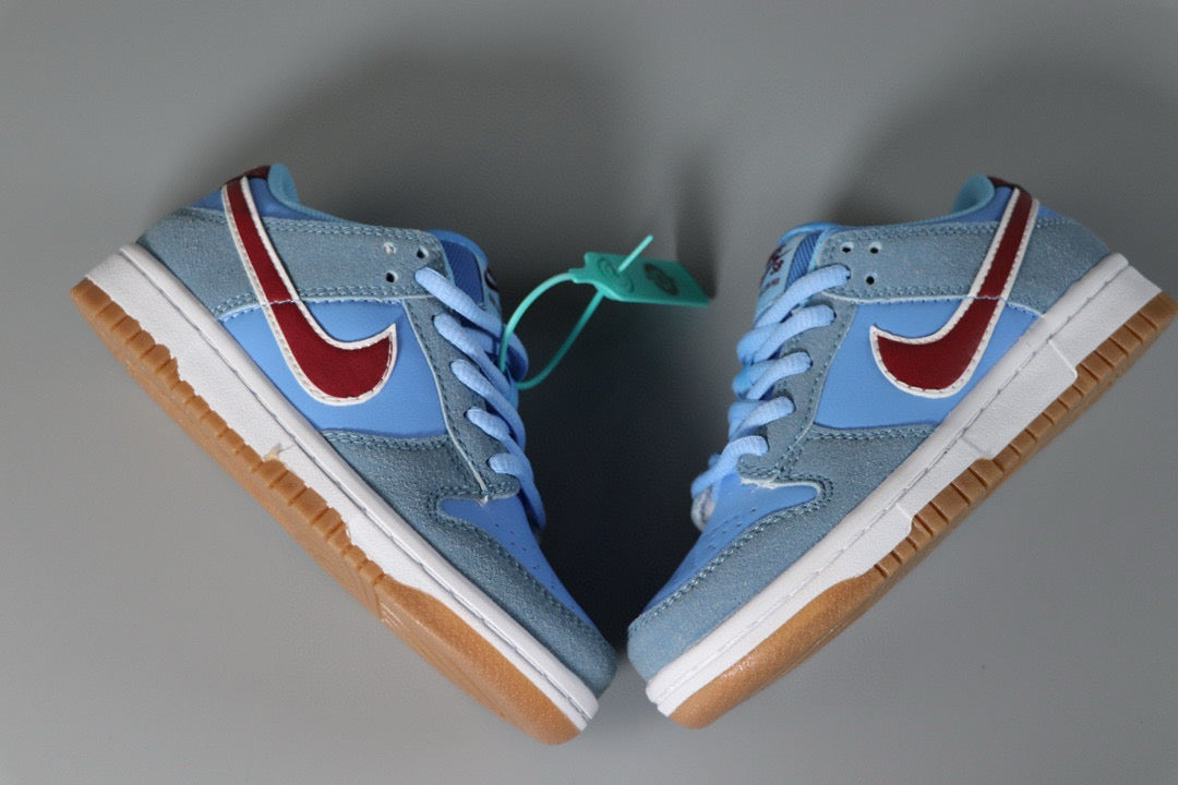 NIKE SB Dunk Low Top
