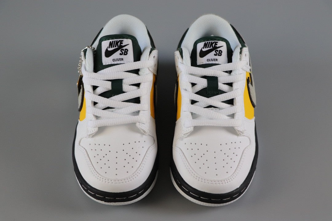 NIKE SB Dunk Low Pro