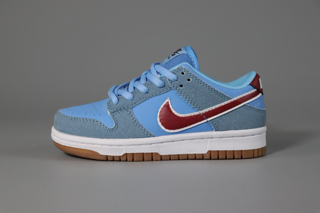NIKE SB Dunk Low Top