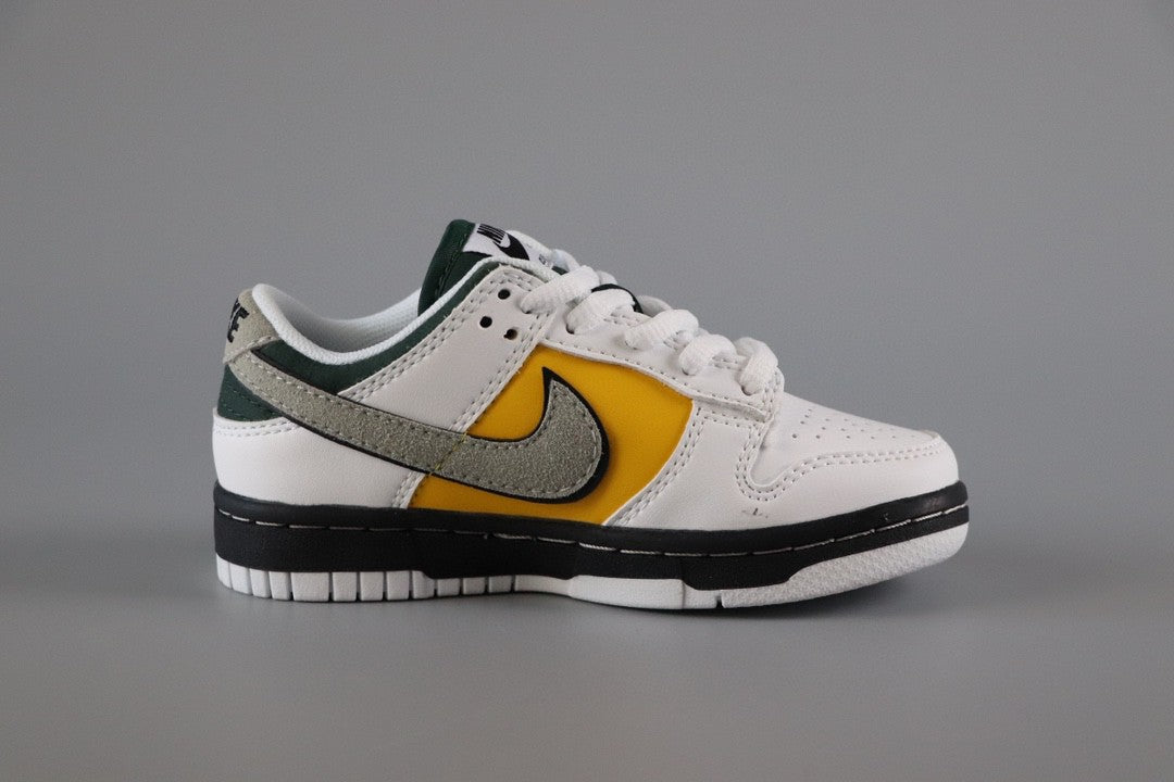 NIKE SB Dunk Low Pro