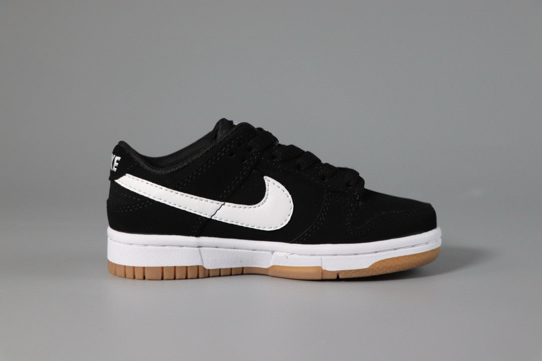 NIKE SB Dunk Low Top