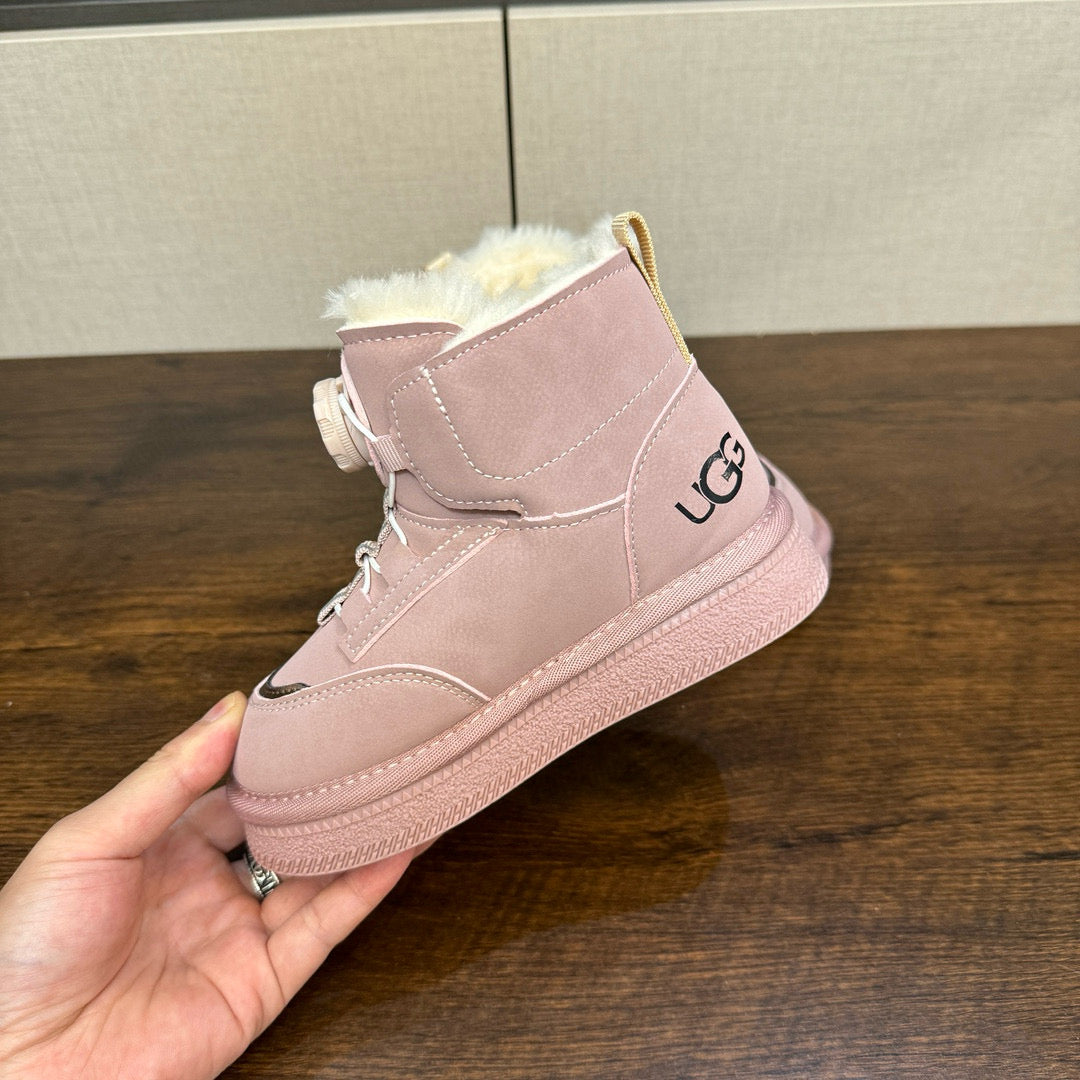 UGG