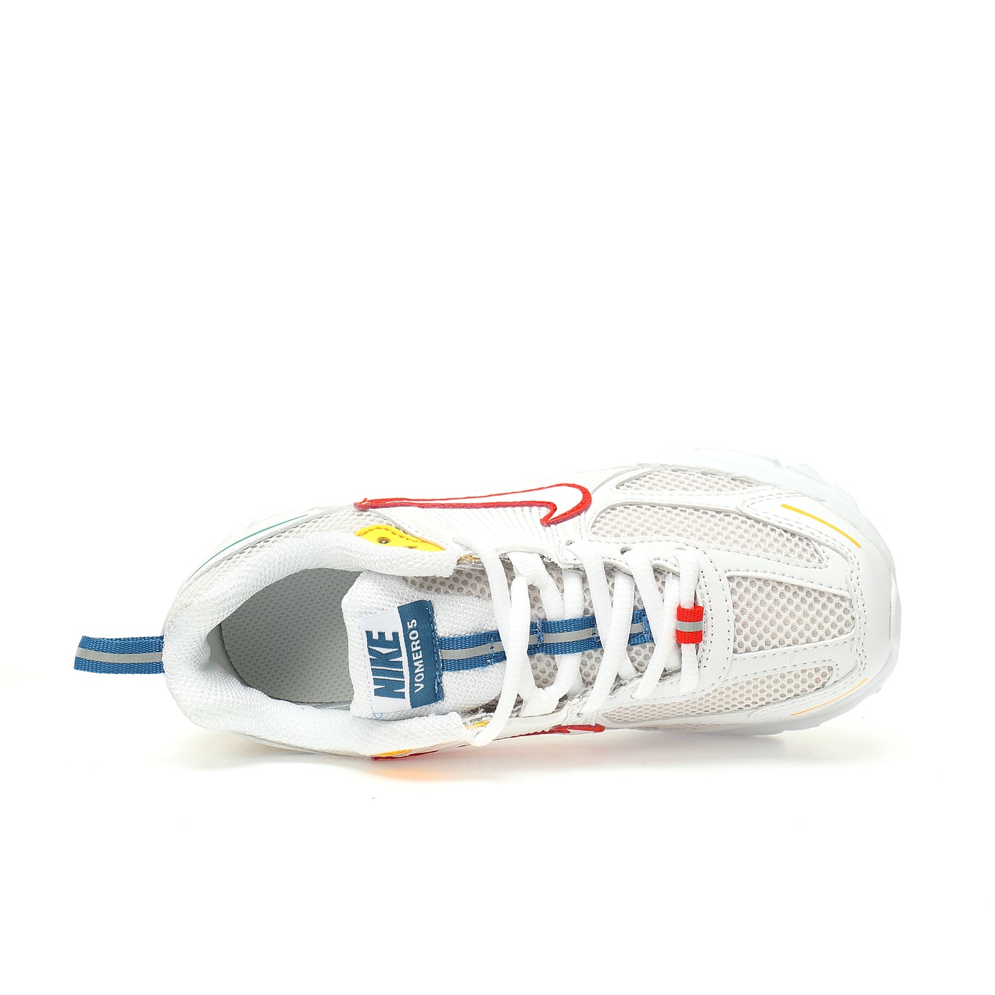 NIKE Vomero 5