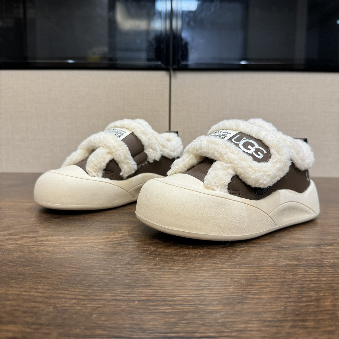 UGG