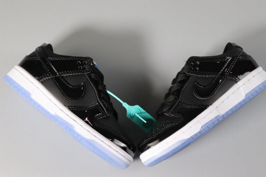 NIKE SB Dunk Low Top