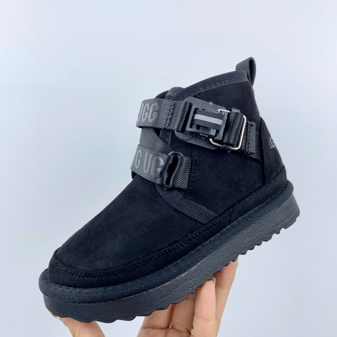 UGG
