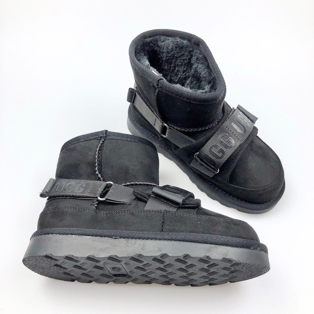 UGG