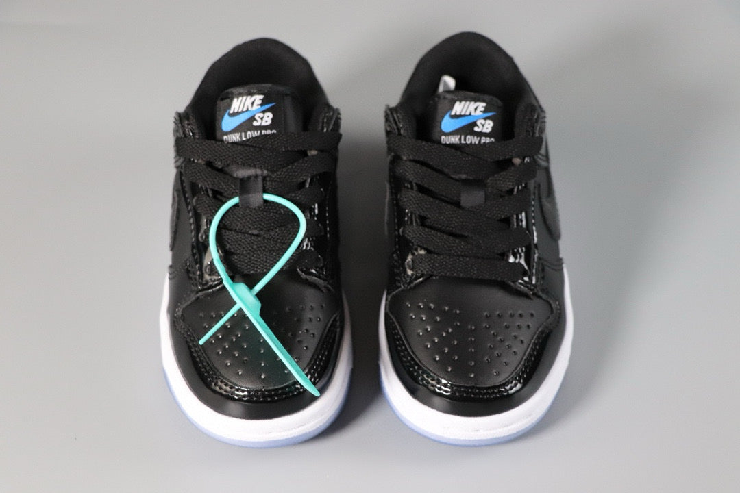NIKE SB Dunk Low Top