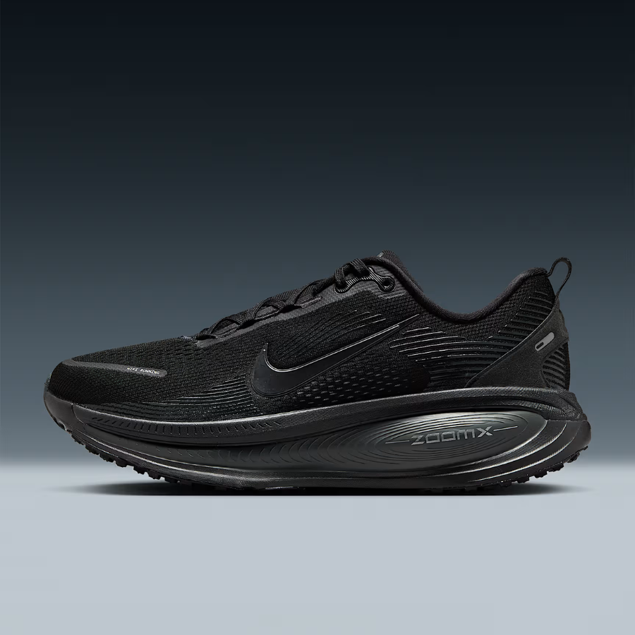 NIKE Vomero 18