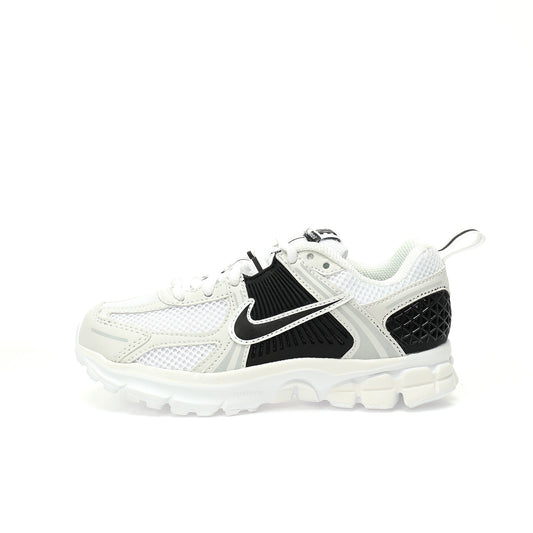 Nike Vomero 5