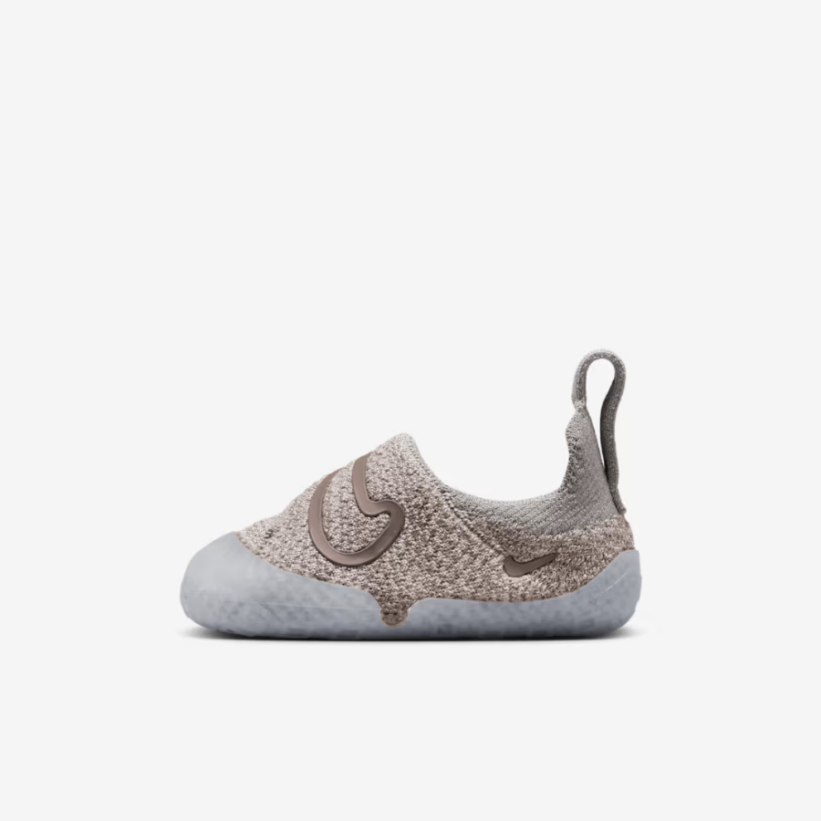 NIKE SB Dunk Low Pro