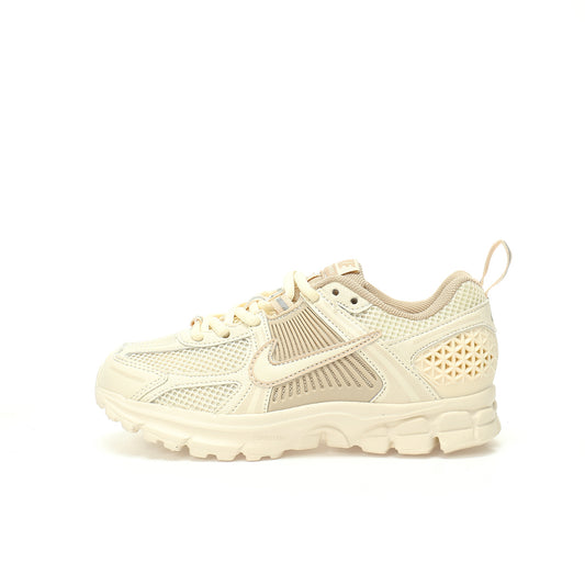 Nike Vomero 5