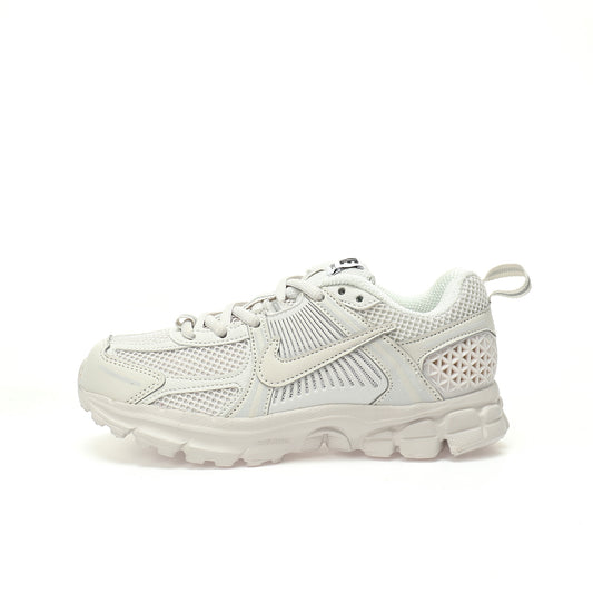 Nike Vomero 5