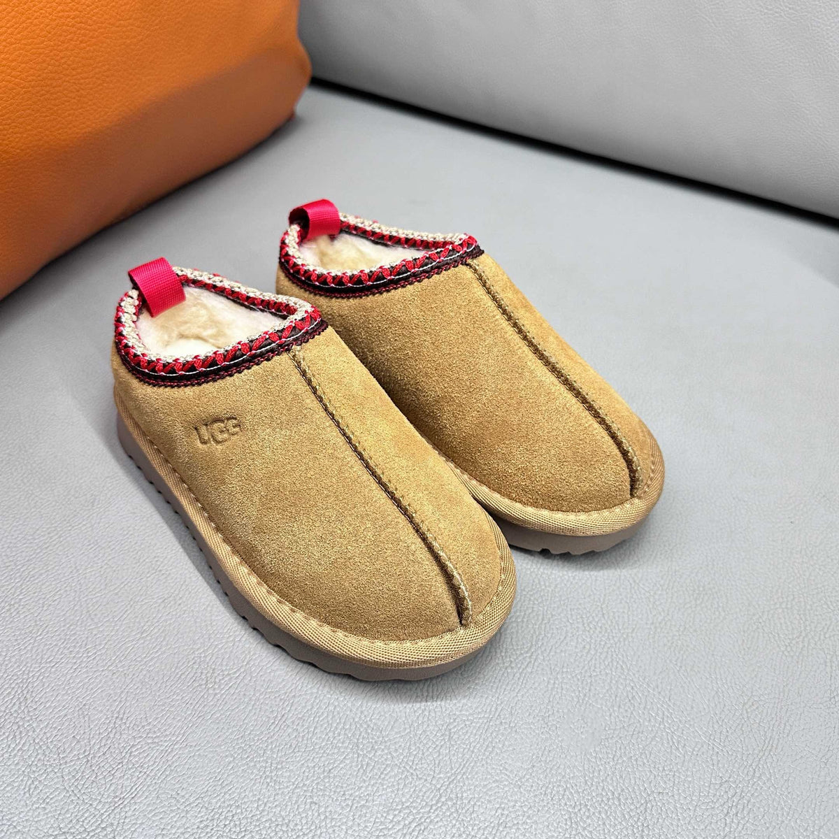 UGG TAZZ