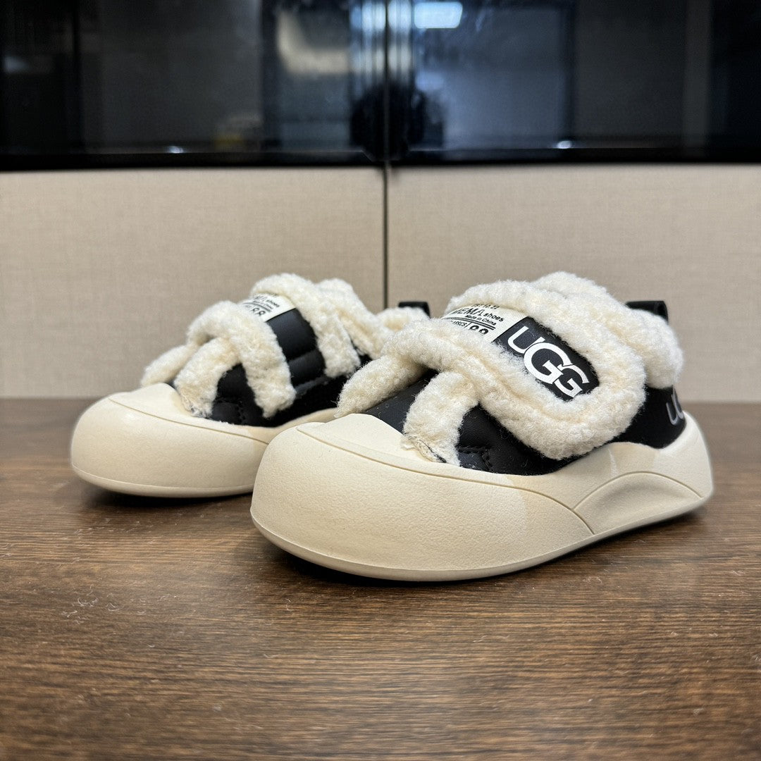 UGG