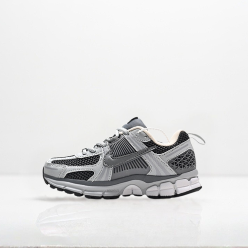 Nike Zoom Vomero 5 Kids Sneakers - Grey Silver Black