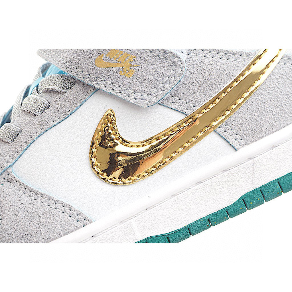 NIKE SB Dunk Low con hebilla simple
