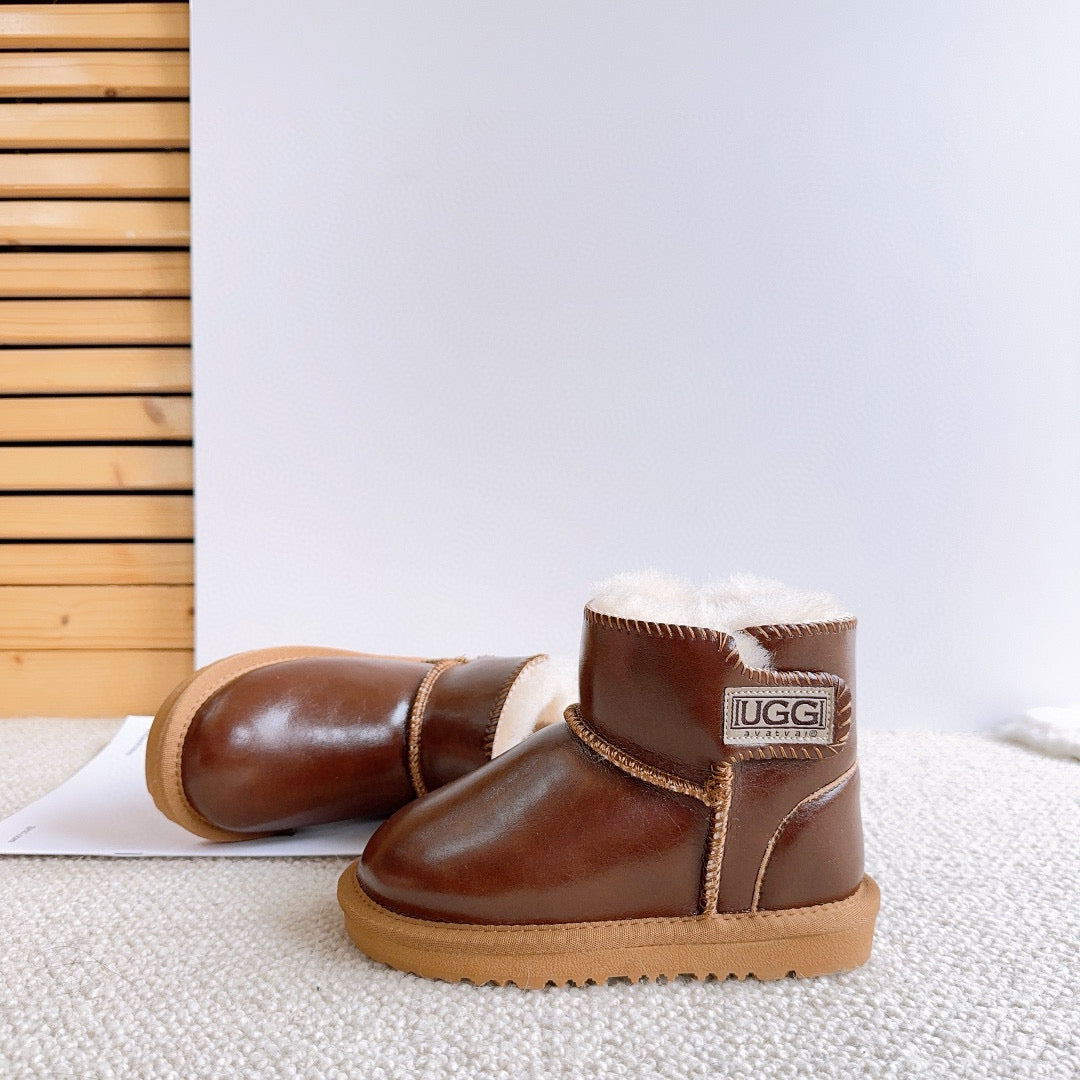 UGG