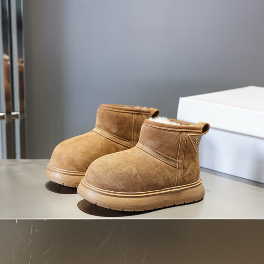 UGG