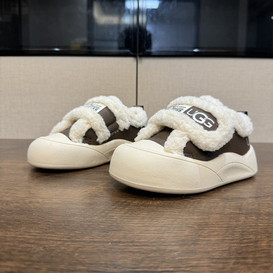 UGG