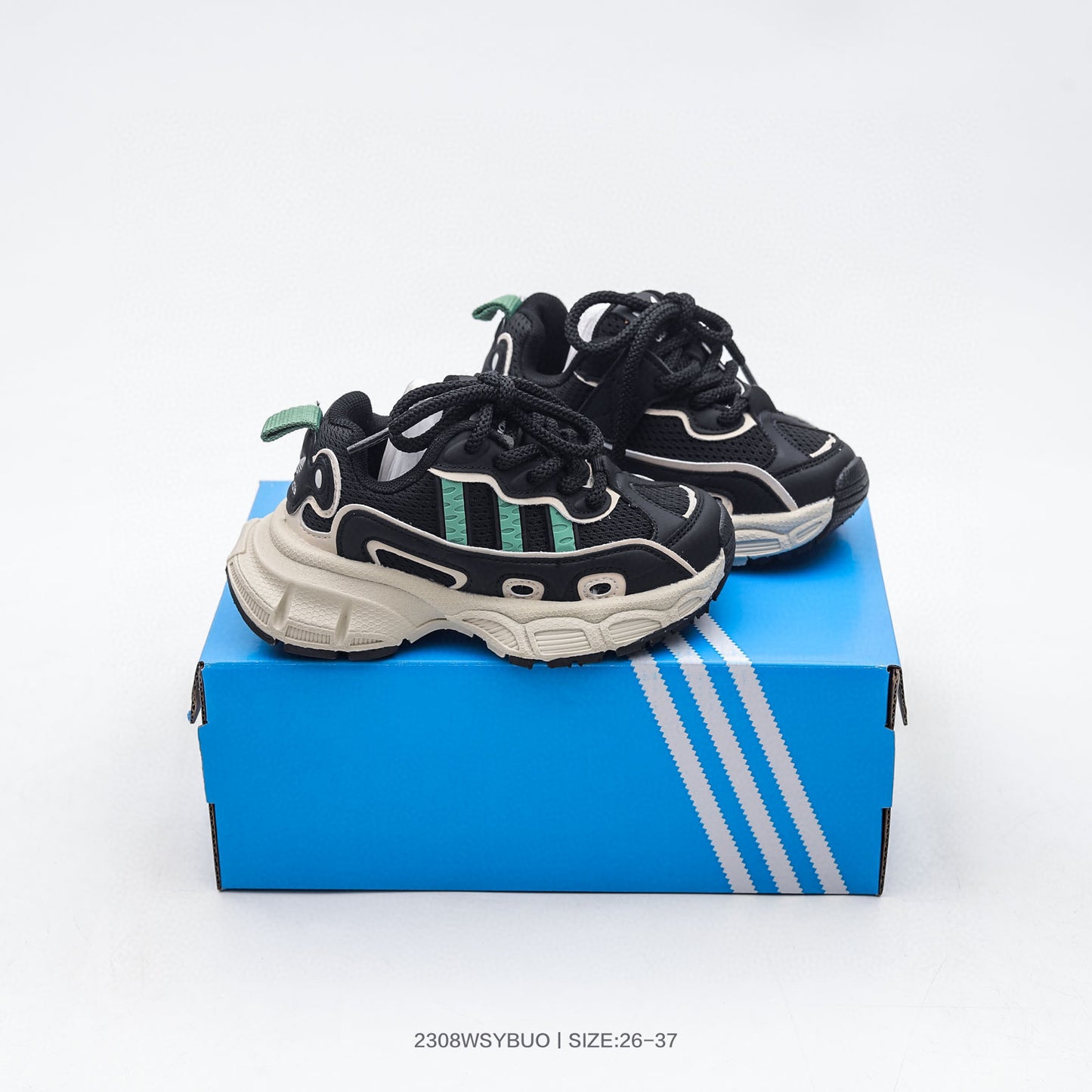 ADIDAS OZWEEGO