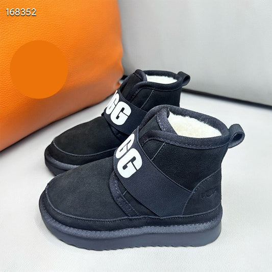 UGG