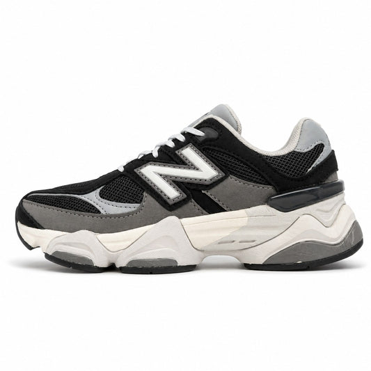 סניקרס New Balance 9060 שחור אפור לילדים - מבט צד