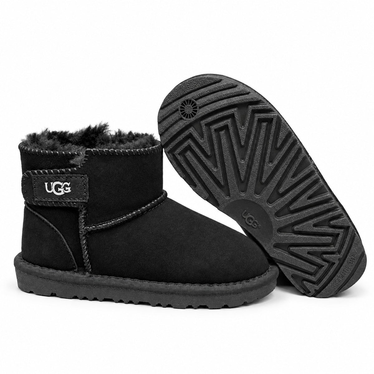 מגפי UGG Mini Strap לילדים שחור - עם הסוליה